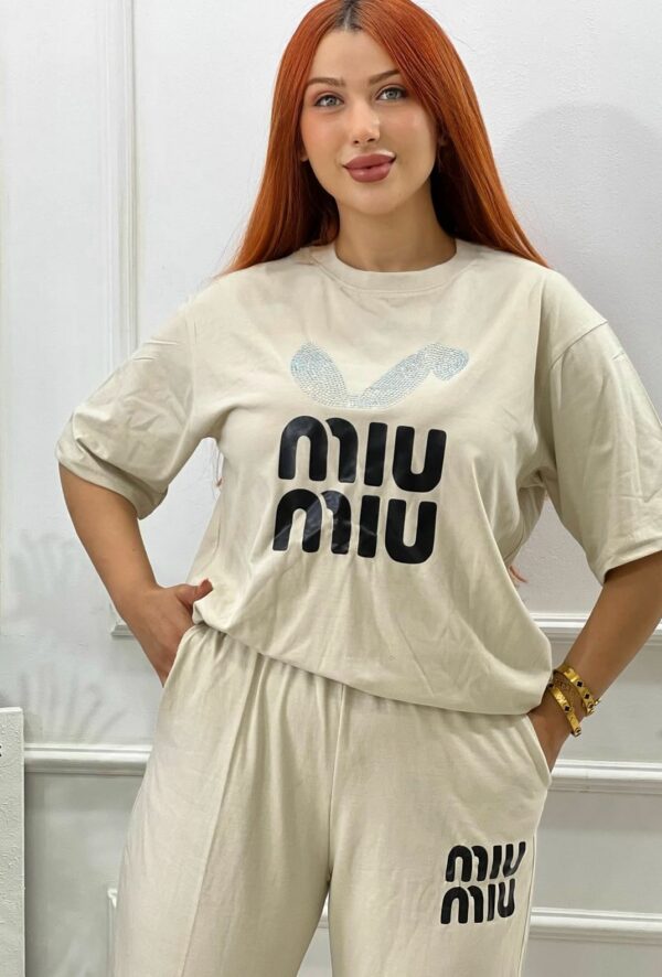 Tenu Miu Miu